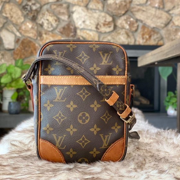 Louis Vuitton Bags Louis Vuitton Crossbody Handbag Purse Poshmark